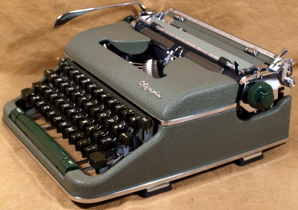 Vintage Typewriter Shoppe 69