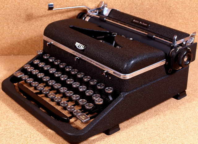 Vintage Typewriters at The Vintage Typewriter Shoppe!